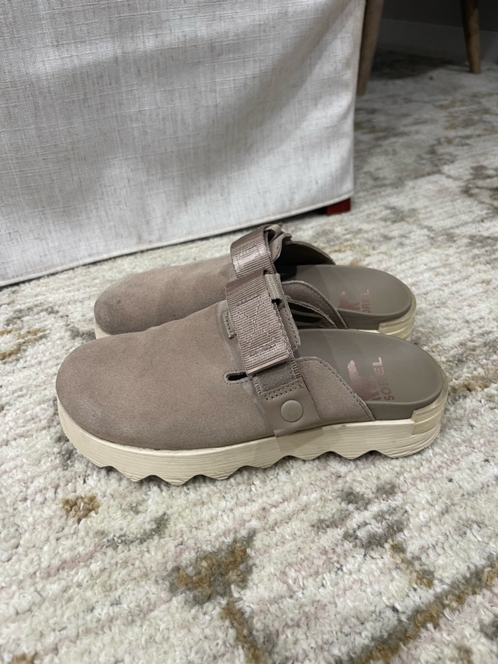Womens Sorel Viibe slip on clog size 6.5
